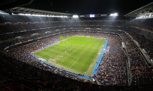 齐心协力越人扣篮，篮球场上最震撼的团队艺术